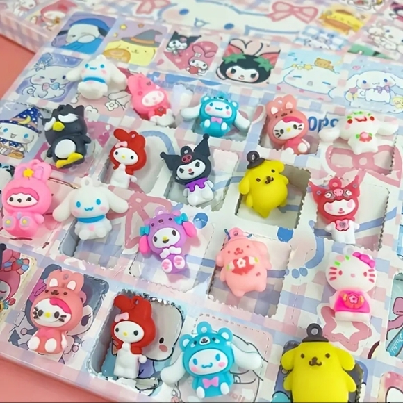 Sanrio Mini Keychains - Picture 3 of 7